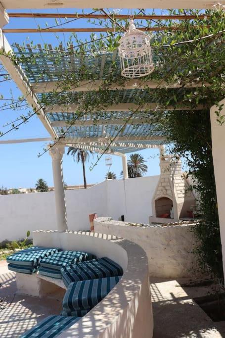 Vill La Reine Jerba Avec Piscine Βίλα El Guecheine Εξωτερικό φωτογραφία